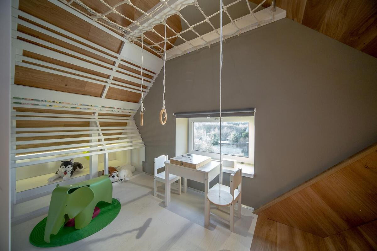 Мансарда в реечку (Москва - Переделка.ТВ "Дачный ответ")