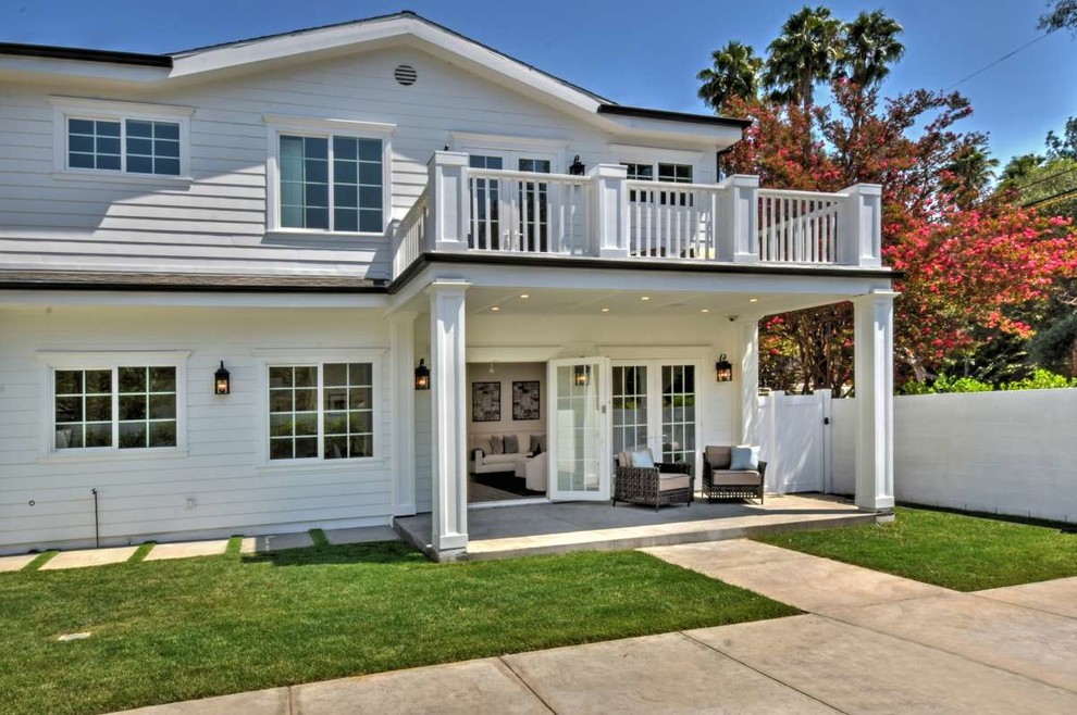 Студио Сити - Лос Анджелес. Дом в стиле кейп-код.