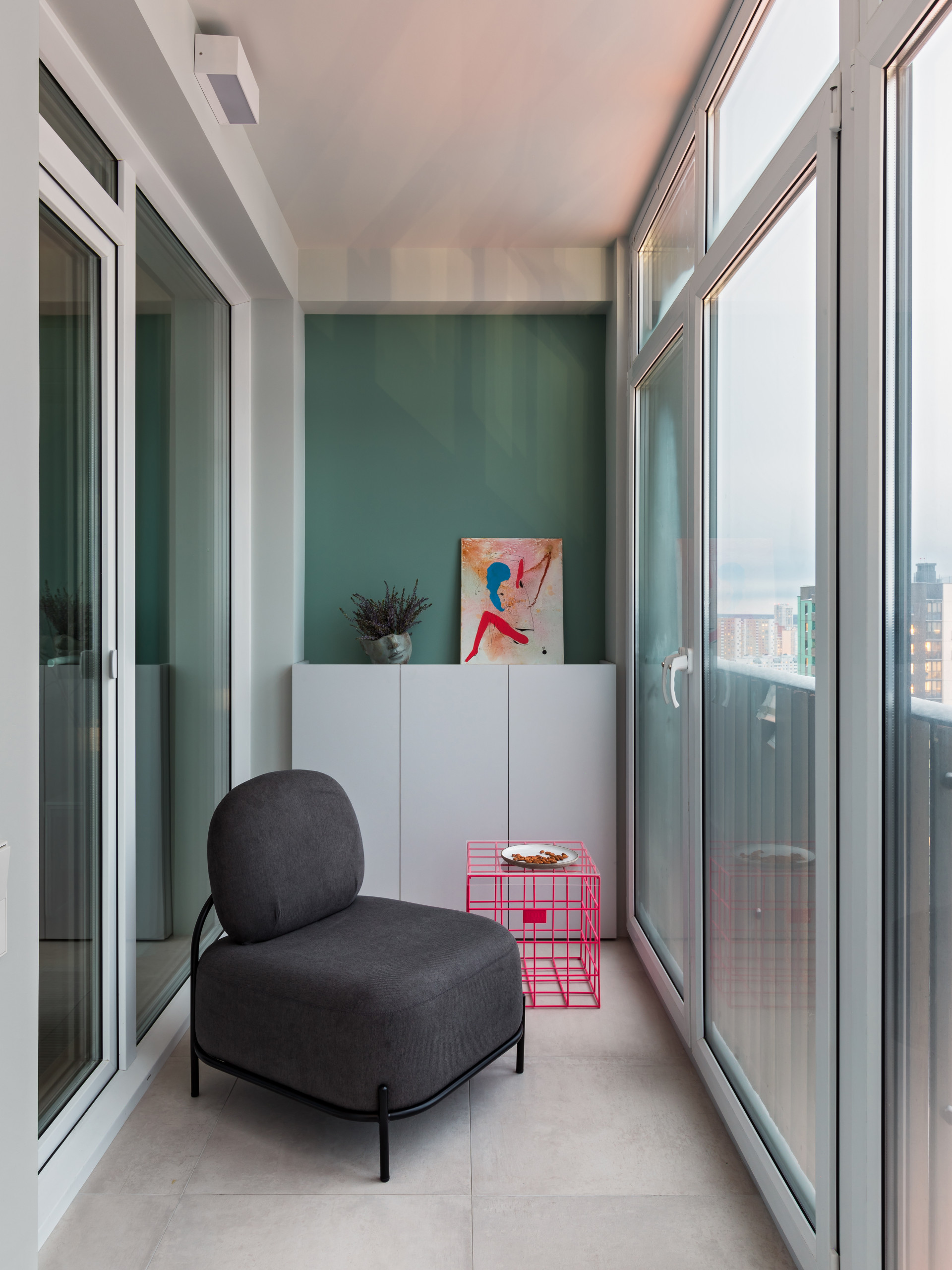 В гостях: Минимализм с акцентами на живопись