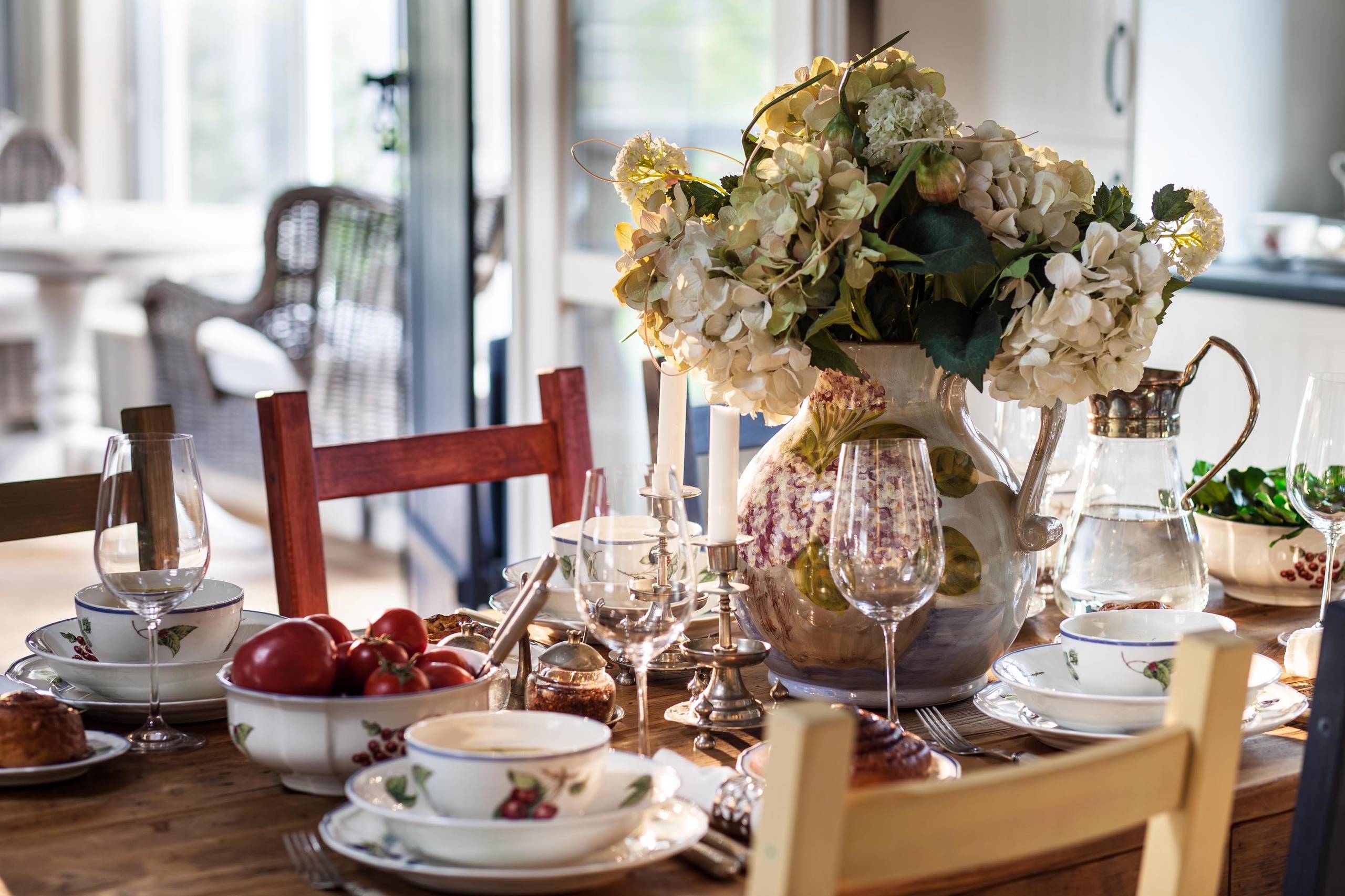 Хороший вопрос: Что делать, если вы разлюбили принимать гостей?