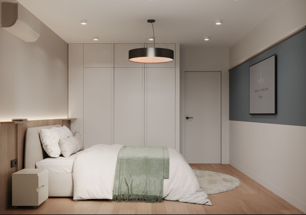 Современный интерьер с яркими акцентами и геометрическими формами