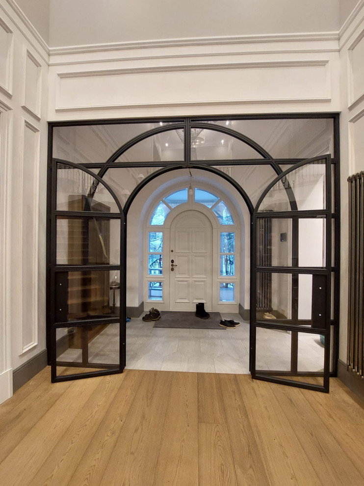 Стеклянные двери