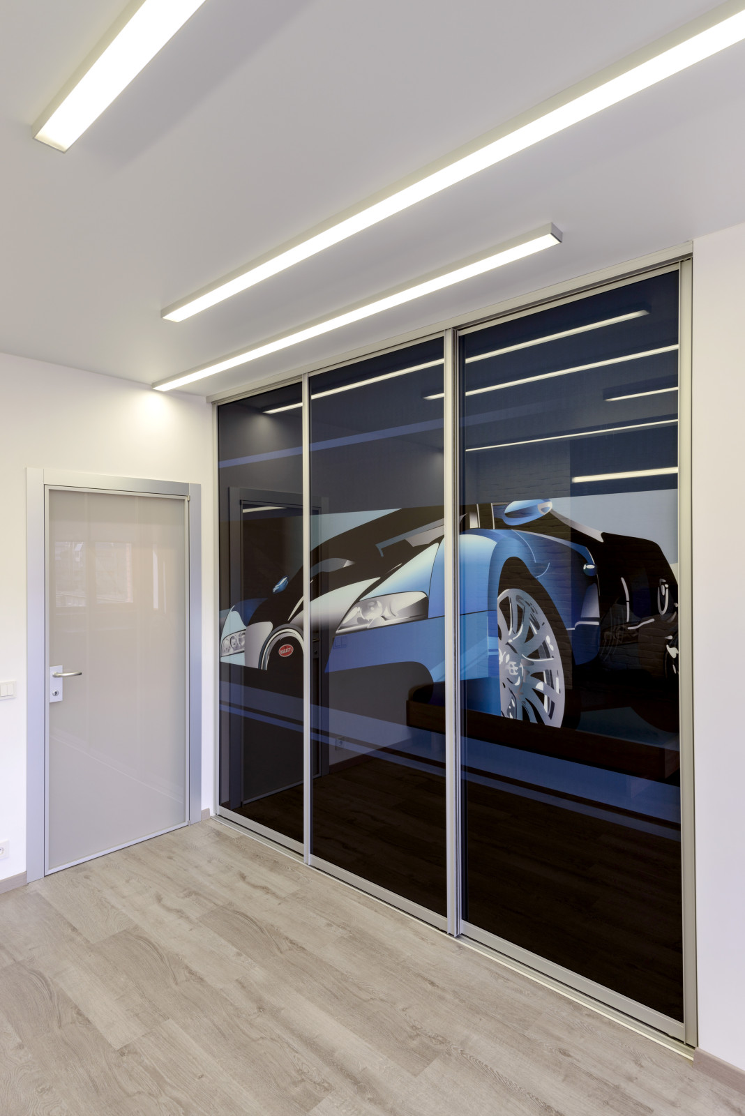 apartment with aquarium