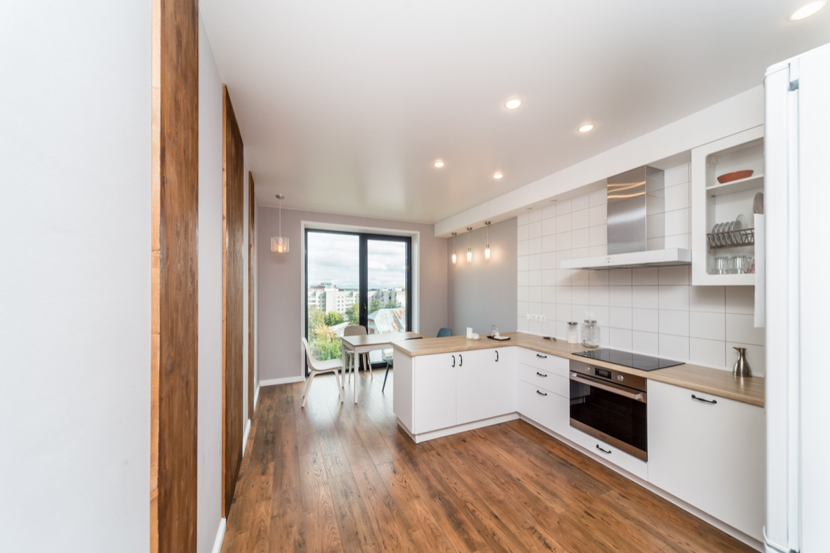 производство, рестораны, магазины