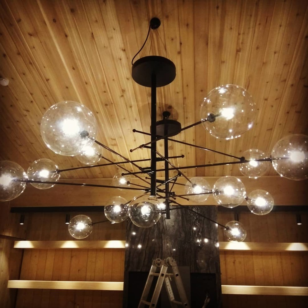 Люстры для бассейна