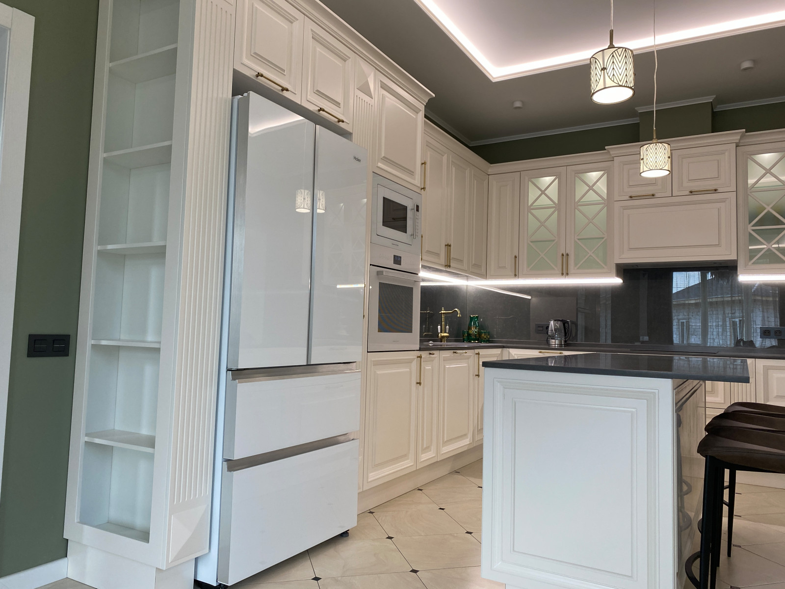 Кухня Беверли. КП Дубрава.