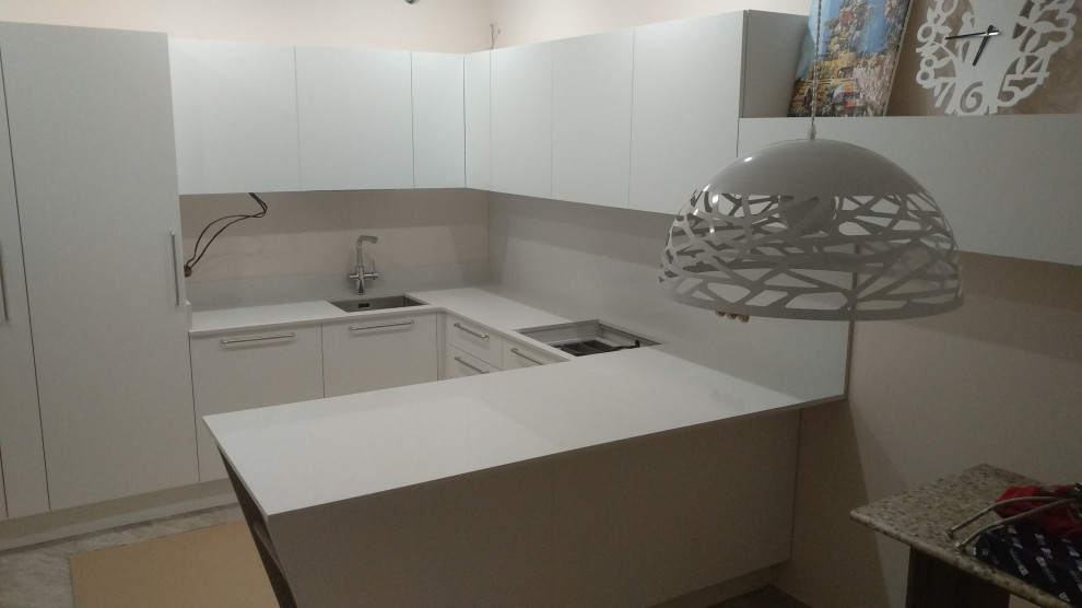 Столешница с стеновой панелью из кварца 20мм.