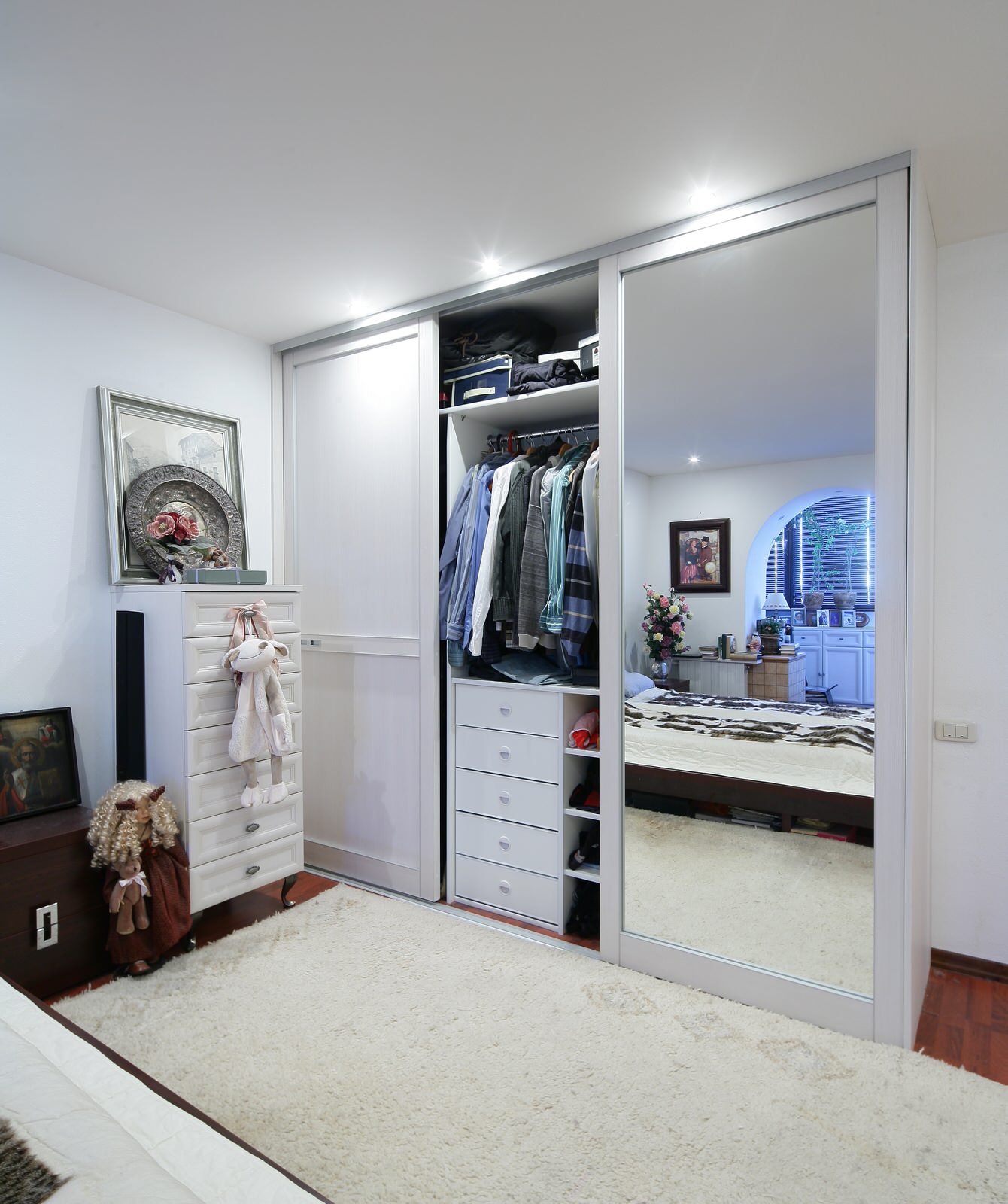 Шкаф купе в спальную комнату