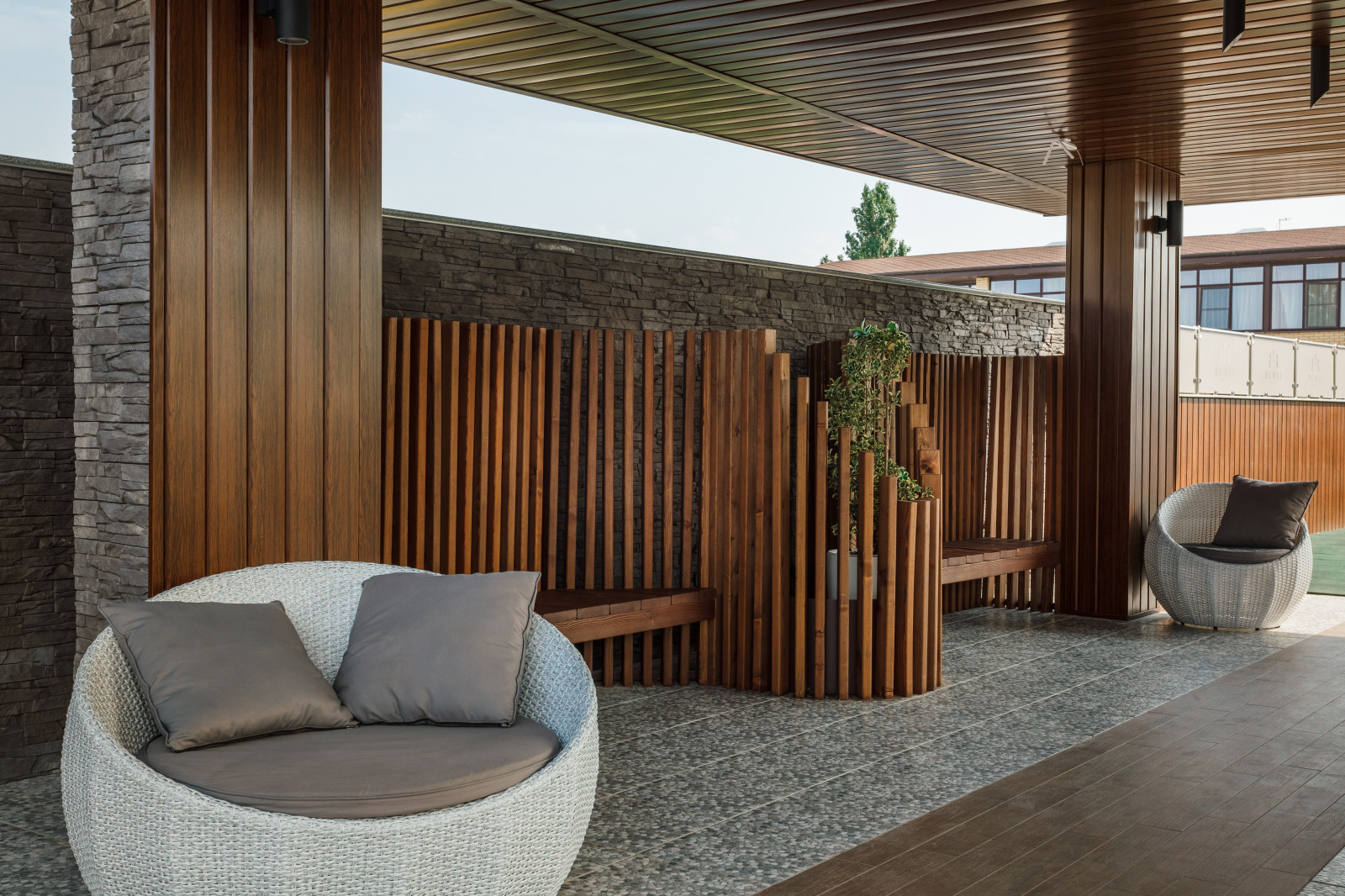 Лаунж зона на крыше.