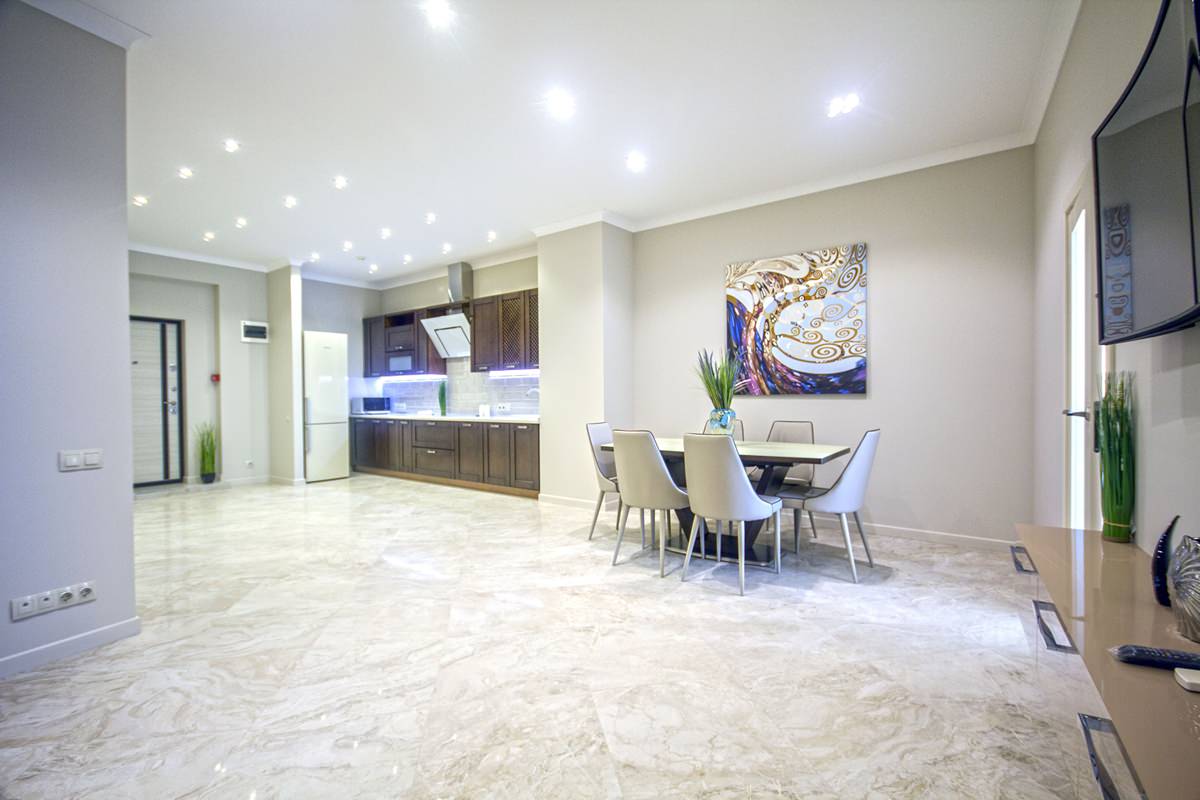 Фото: Современный и практичный интерьер