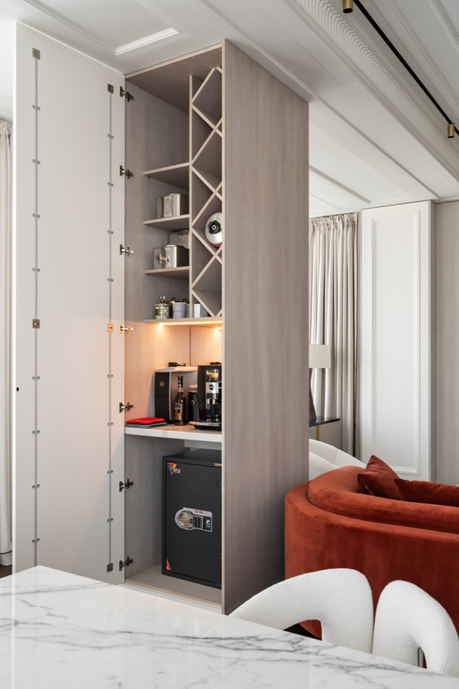 Шикарная квартира с белой мебелью