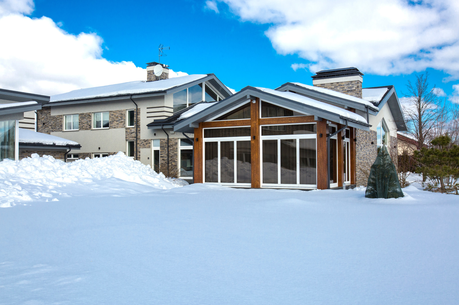 Обложка проекта: Гостевой домик с сауной и бассейном