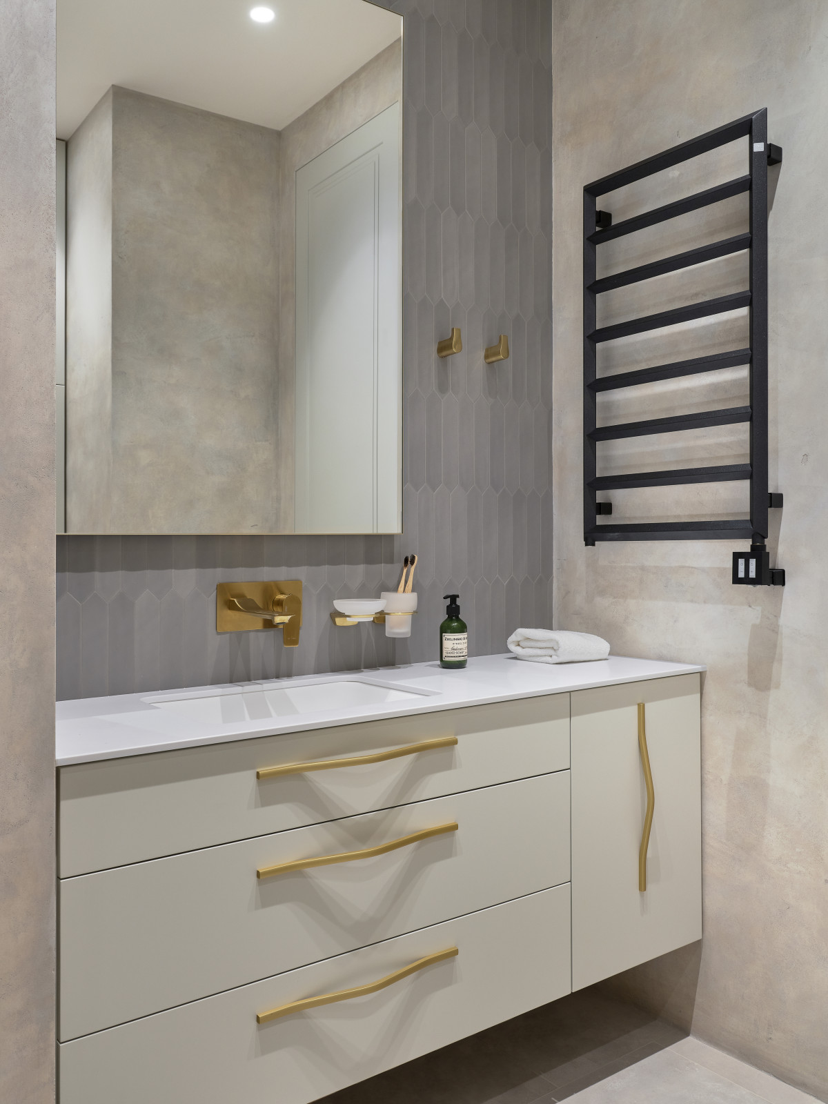 Квартира для дочери, 49 кв.м.