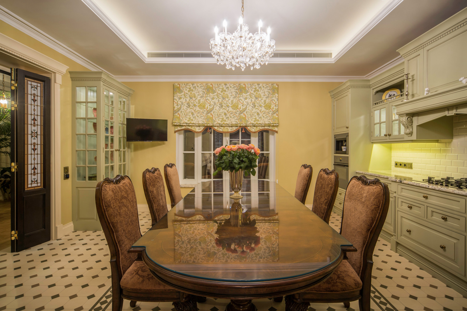 Загородный дом в Викторианском стиле