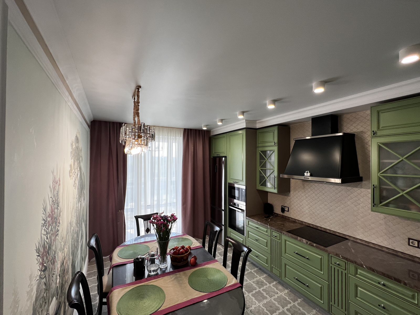 Шикарная кухня в Алых Парусах