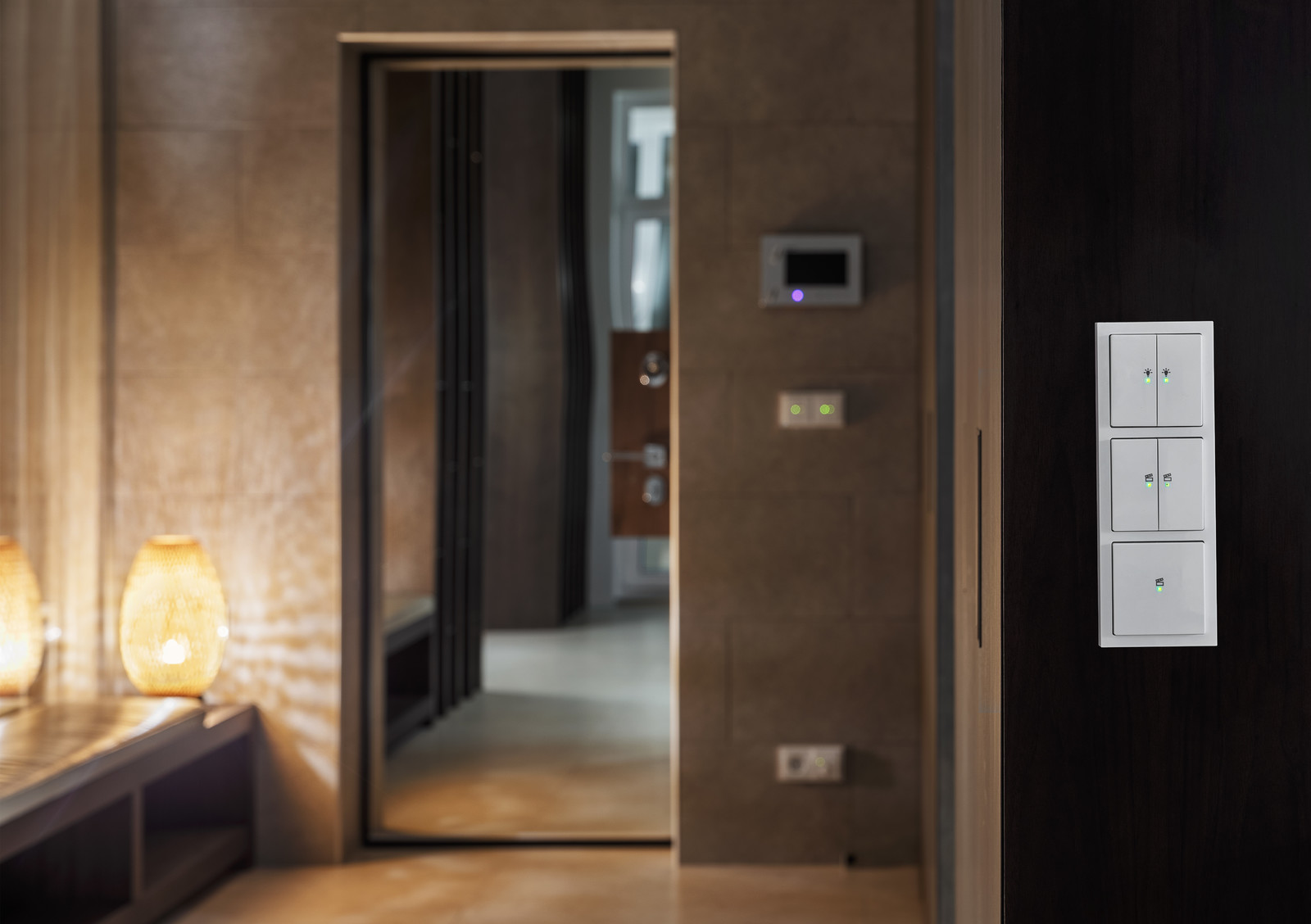 Умный дом на Зачатьевском