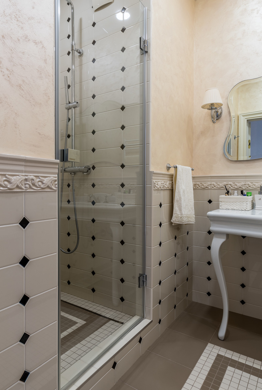 Душевая комната