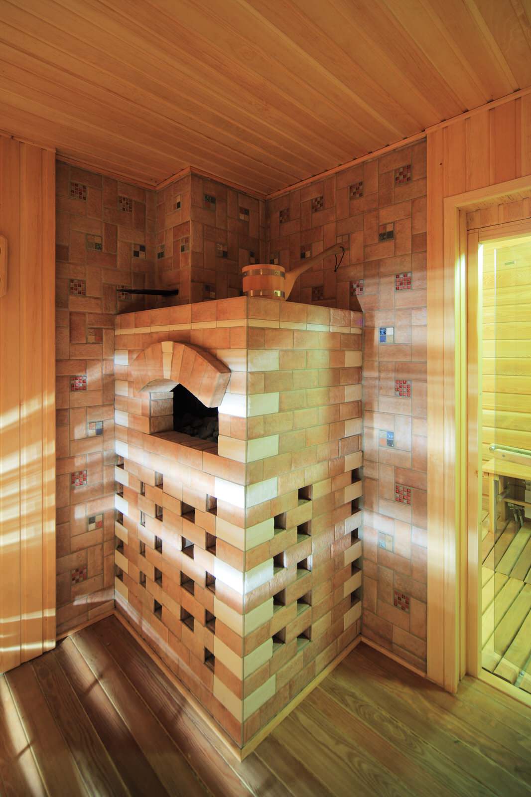 Интерьер коттеджа в яркий тонах(продолжение)