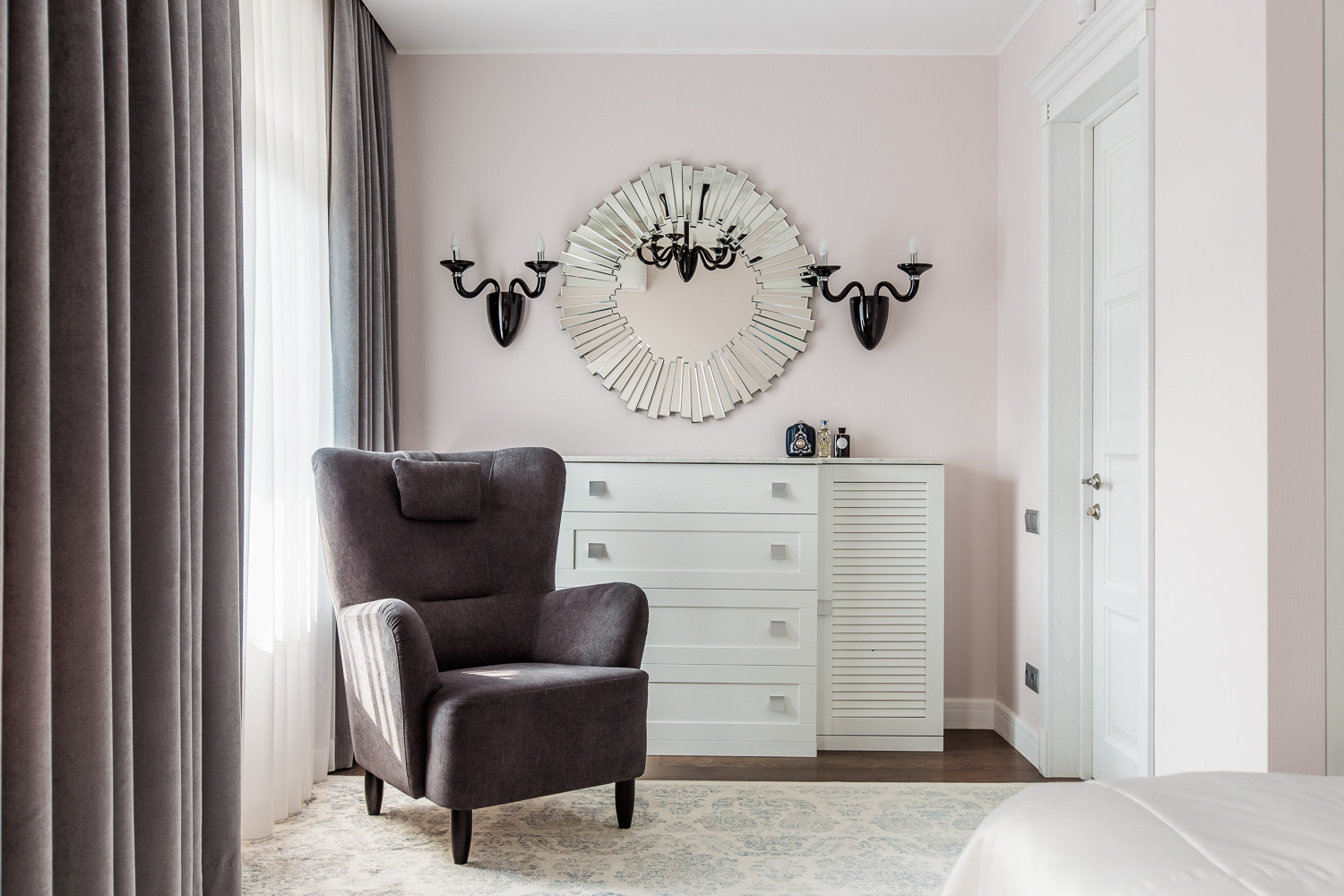 Обложка проекта: Дом в спальном районе