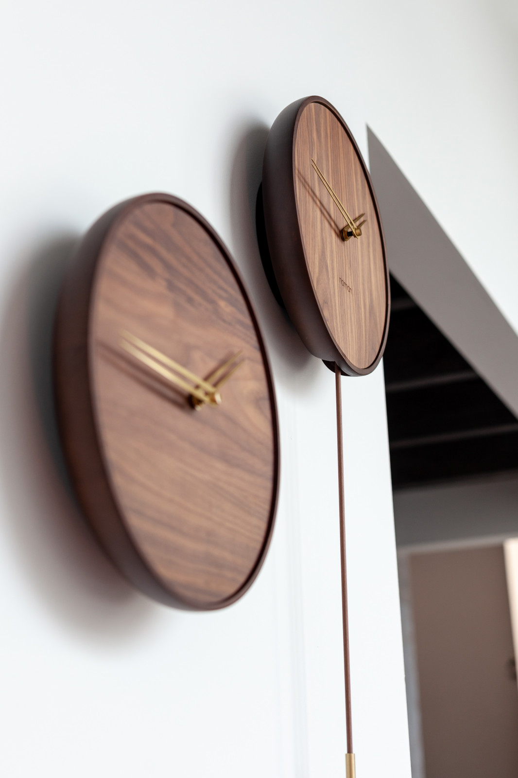 Обложка проекта: Интерьерные часы Nomon