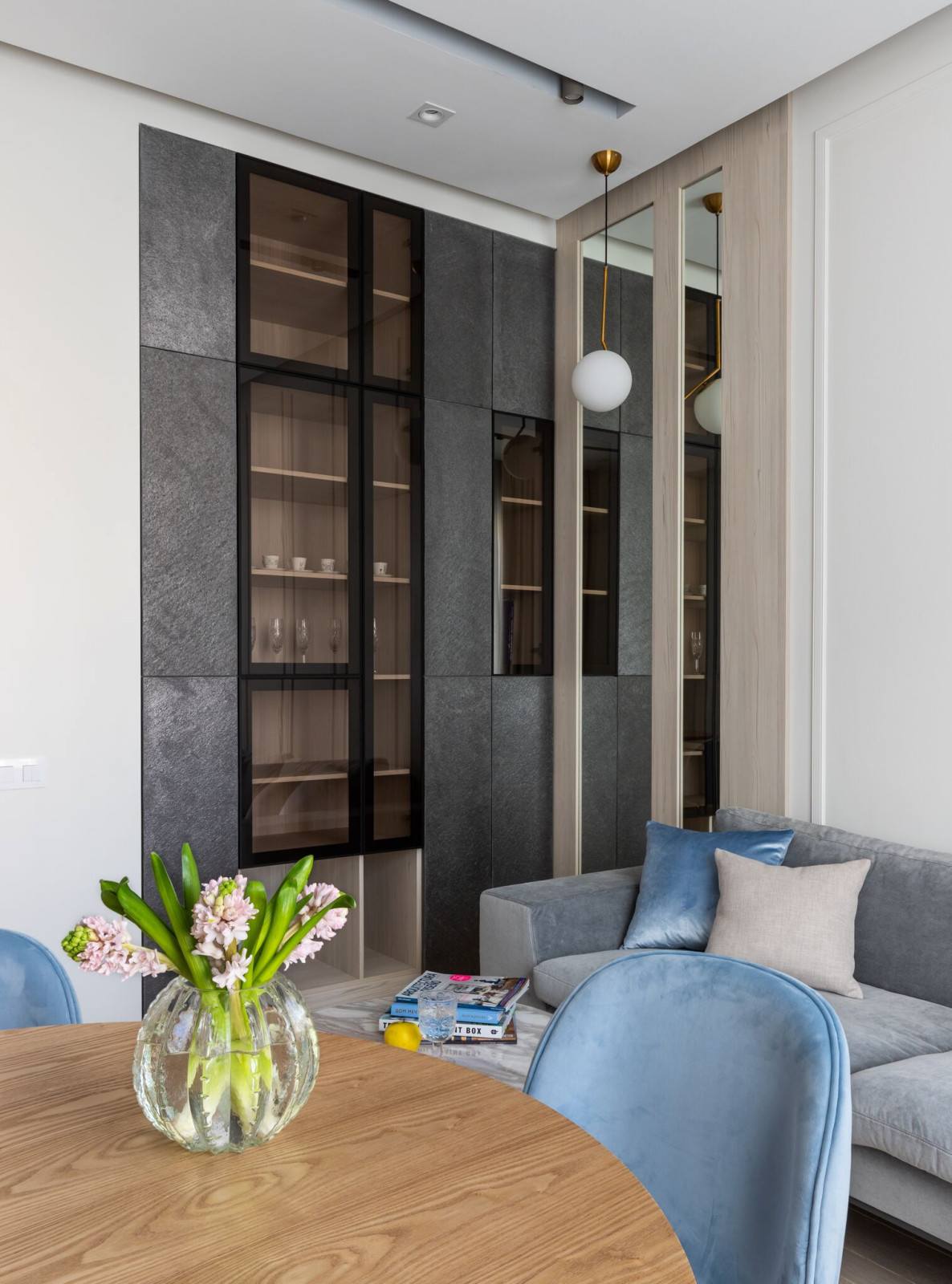 Квартира на Смольном 17