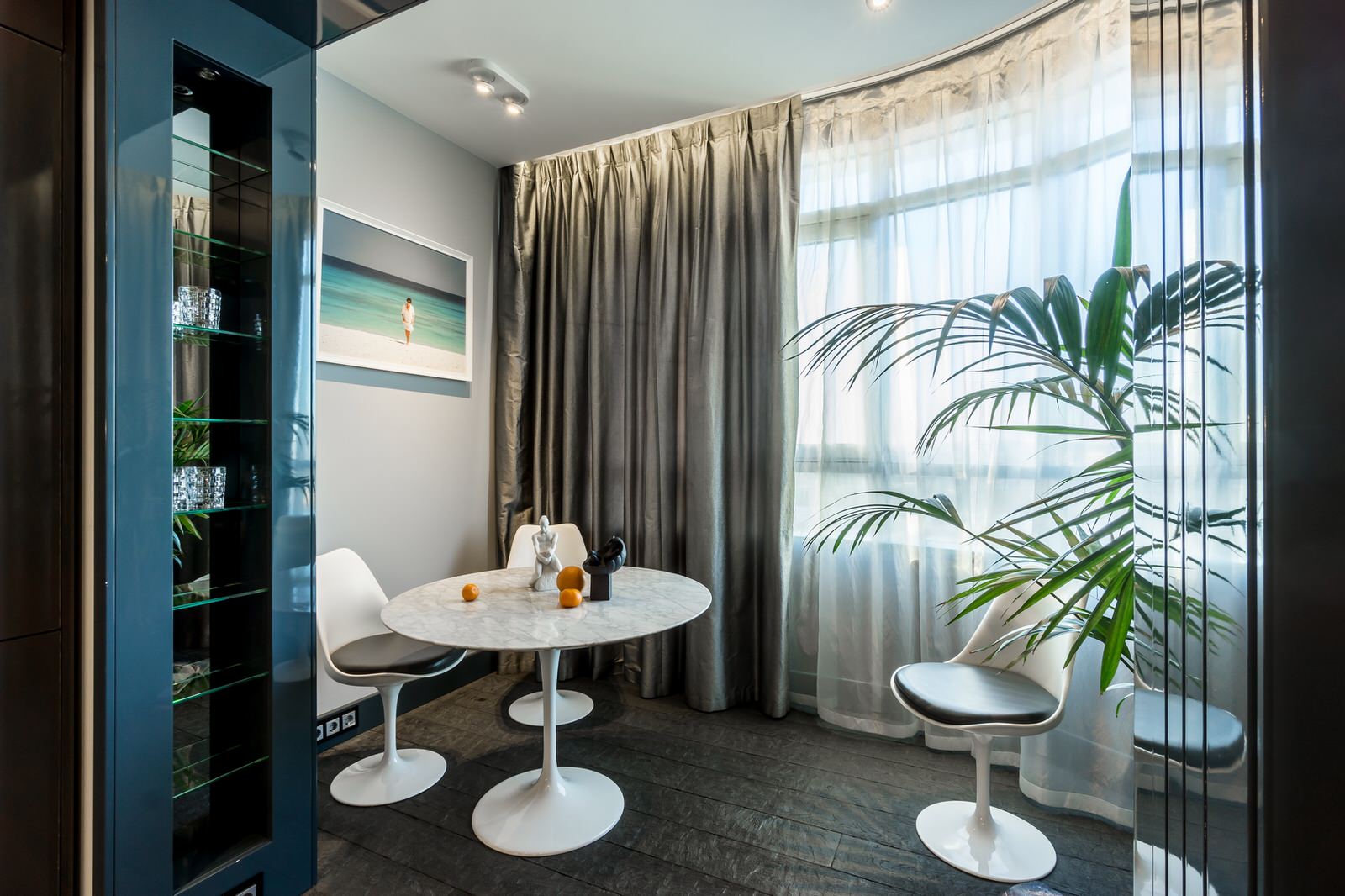 Квартира для молодого человека в современном стиле