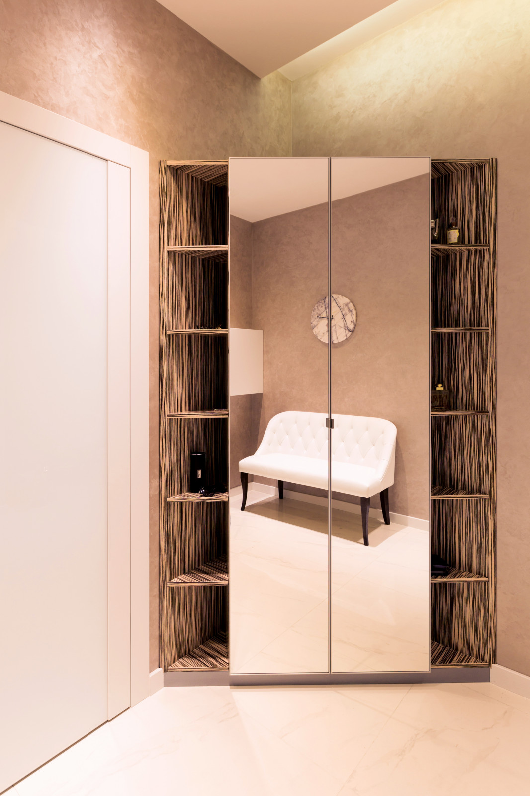 Обложка альбома: коридор