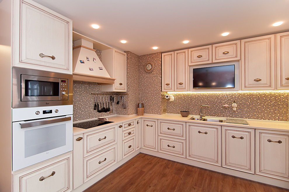 Обложка проекта: Современная классика на кухне