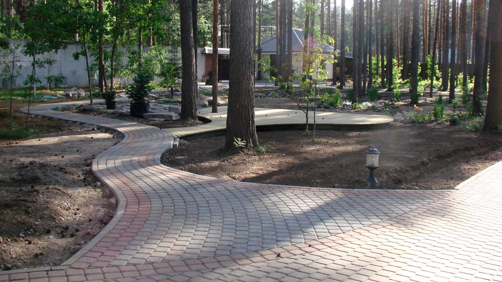 Устройство плиточного мощения