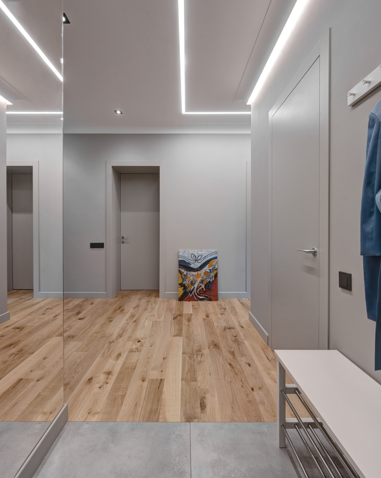 "Смокинг". Квартира на наб. Т. Шевченко