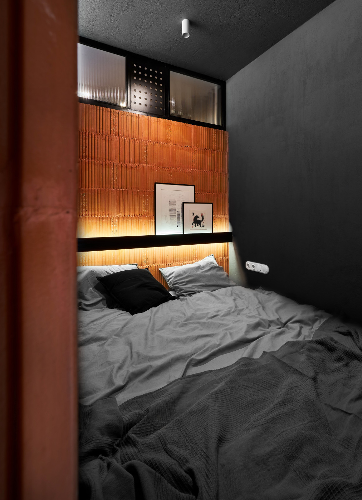 Houzz тур: 32 кв.м — квартира с внутренними окнами