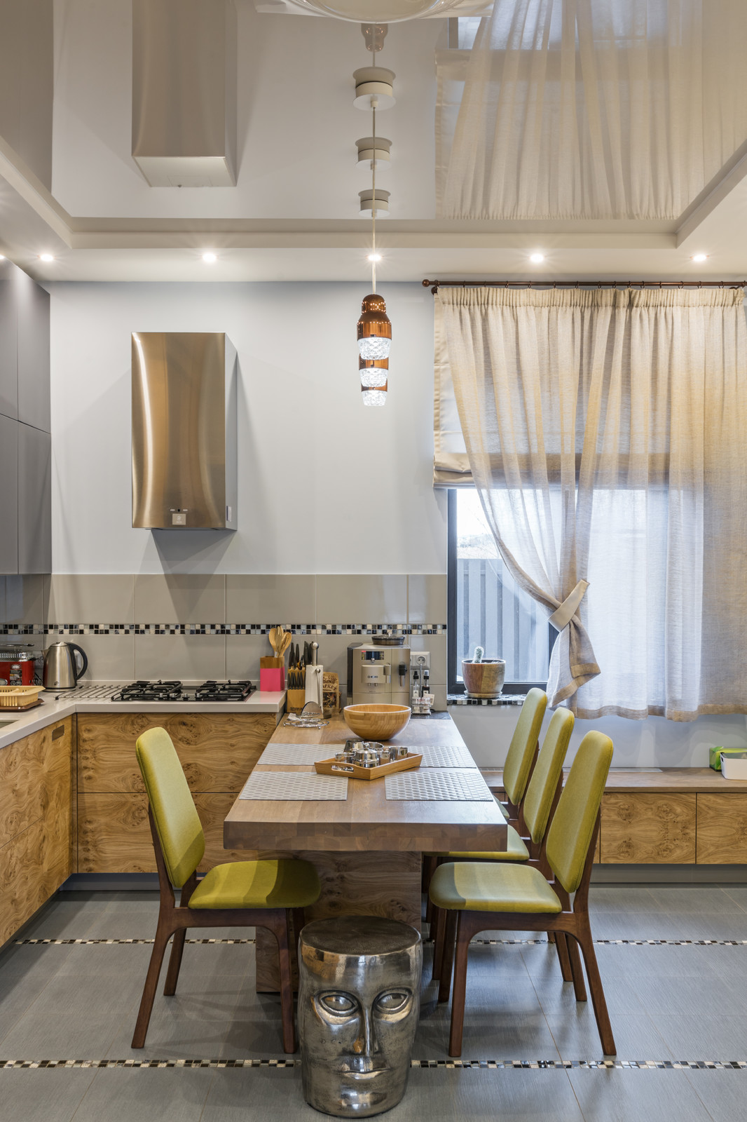 Немного солнца в холодной воде