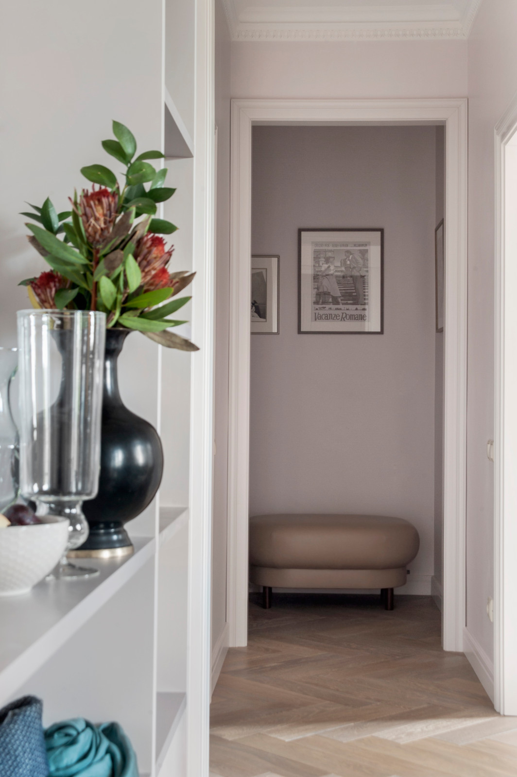 Квартира в доме по проекту архитектора Жолтовского.