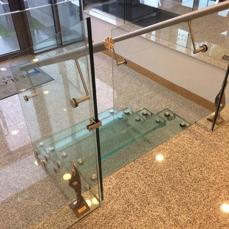 Конструкции из СТЕКЛА