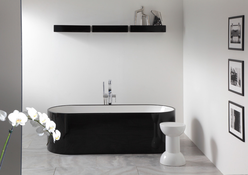 Хороший вопрос: Как добавить цвета ванной комнате, не меняя отделку