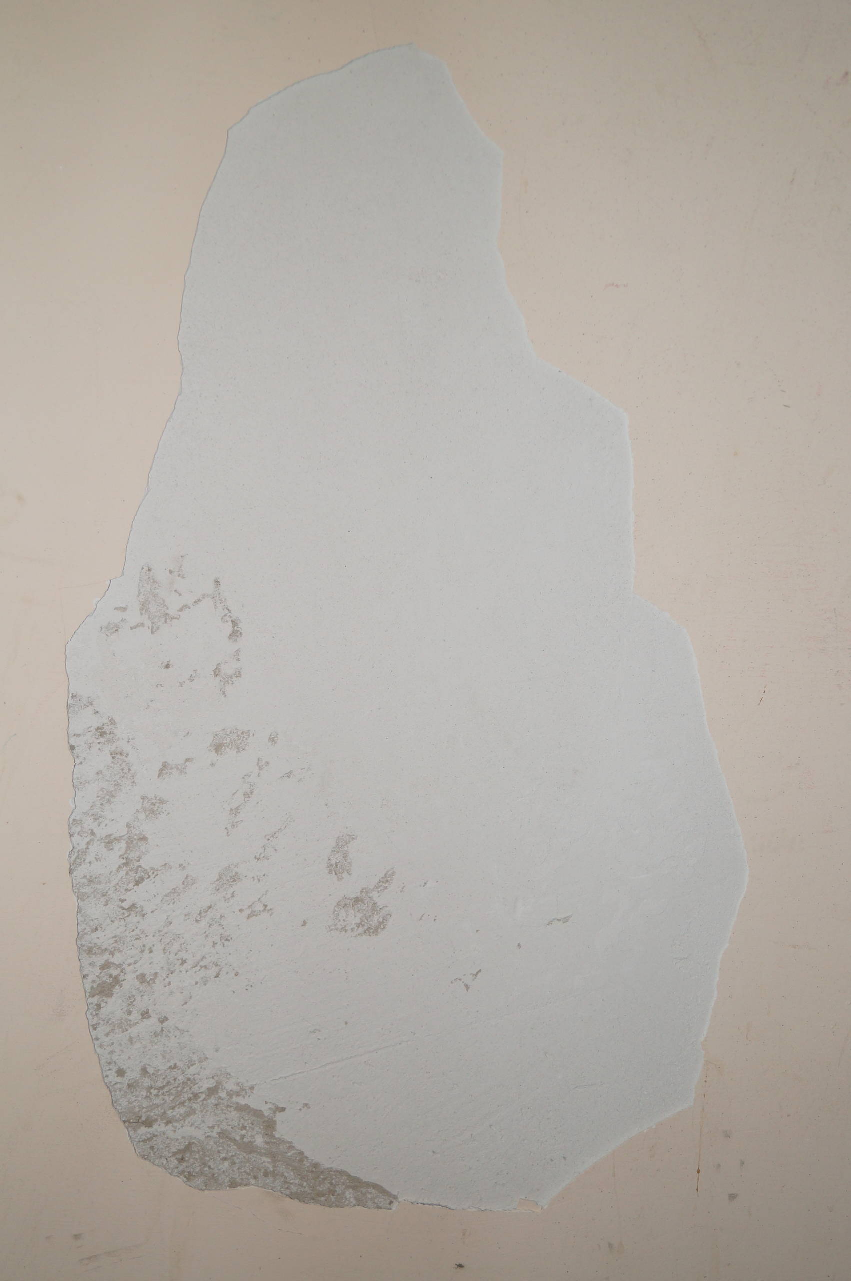 Как проверить: Скрытые дефекты отделки стен и потолка