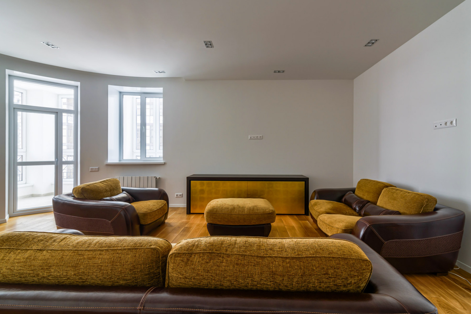 Обложка проекта: Квартира в г. Омск для проживания и отдыха