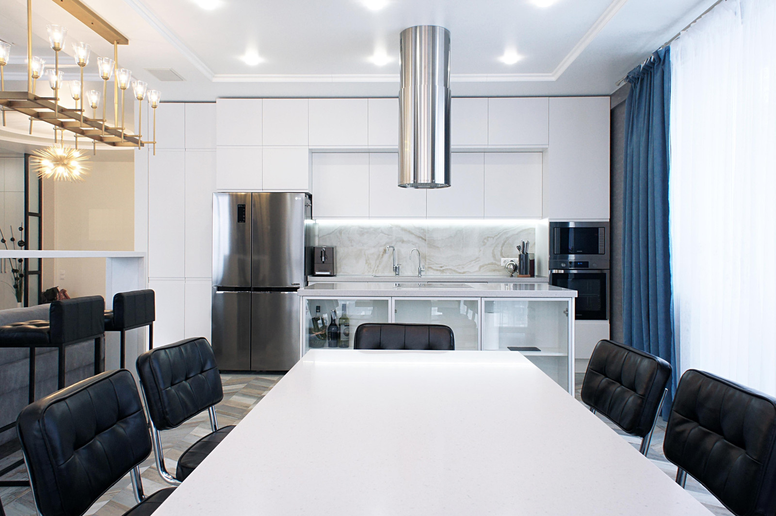 Неоклассика и модернизм в новосибирской квартире