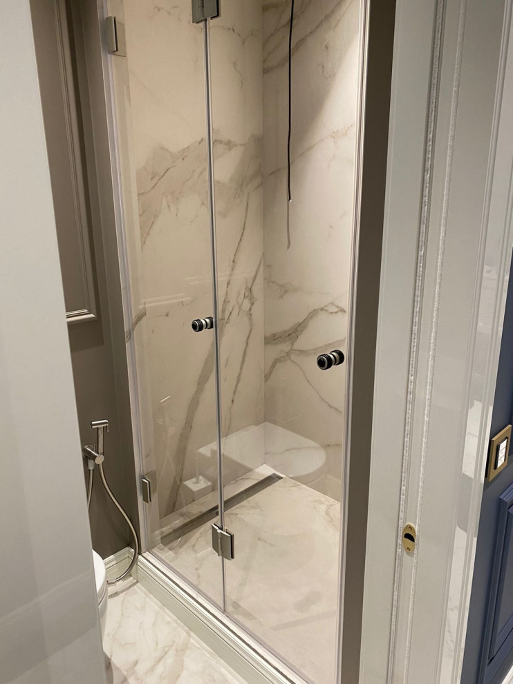 Стеклянная перегородка в душевую