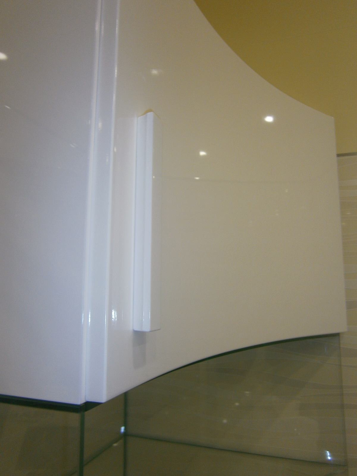 Тумба в ванную.