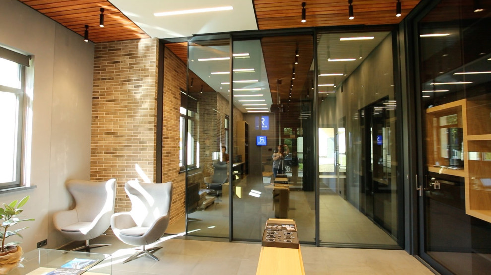 Обложка проекта: Решения для премиального остекления