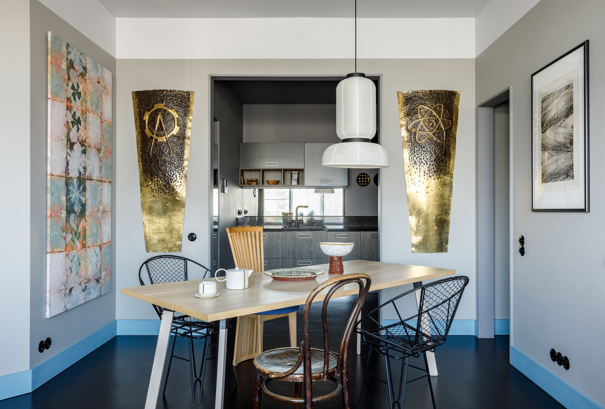 В гостях: Квартира дизайнера — с винтажным декором и сауной