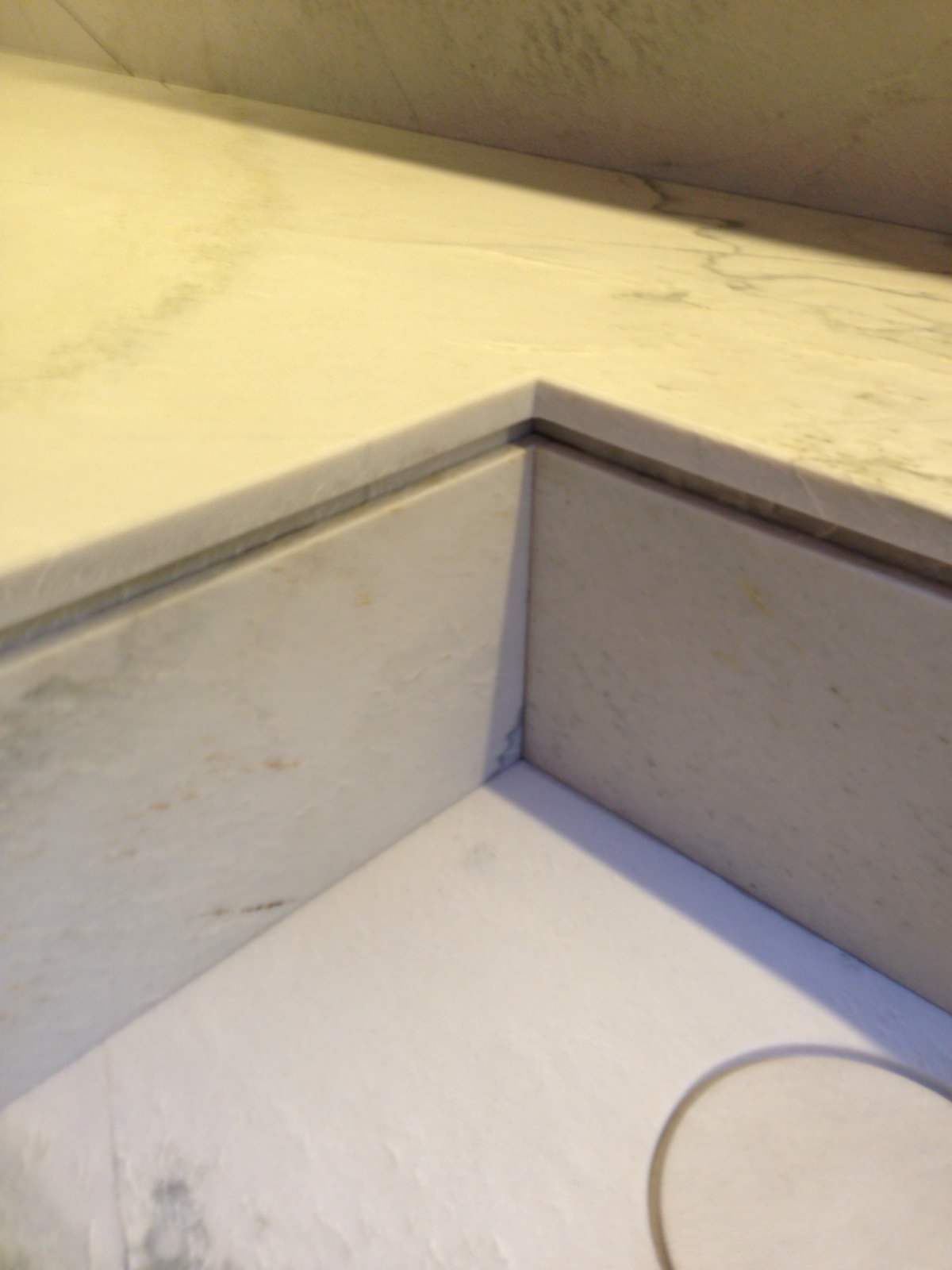 Кемень, керамика.