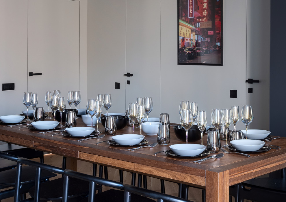 Встроенная вытяжка Konigin Flatbox Black 60 в ТВ проекте.