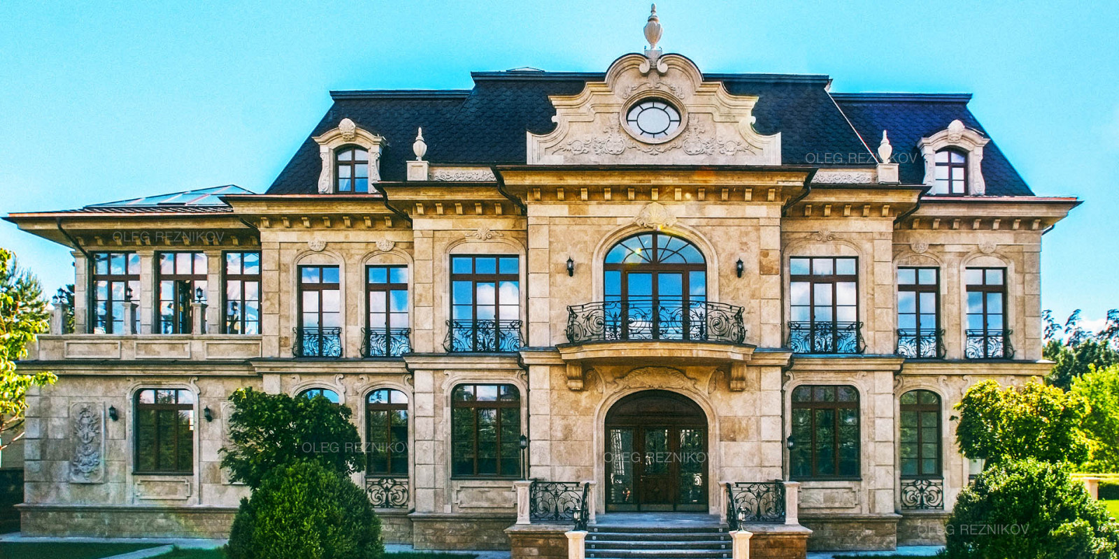 Обложка проекта: Особняк