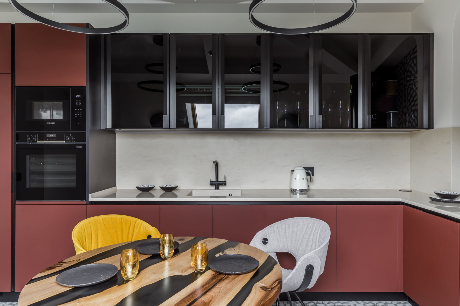 Проект недели: Мансардная кухня в стиле московского модерна