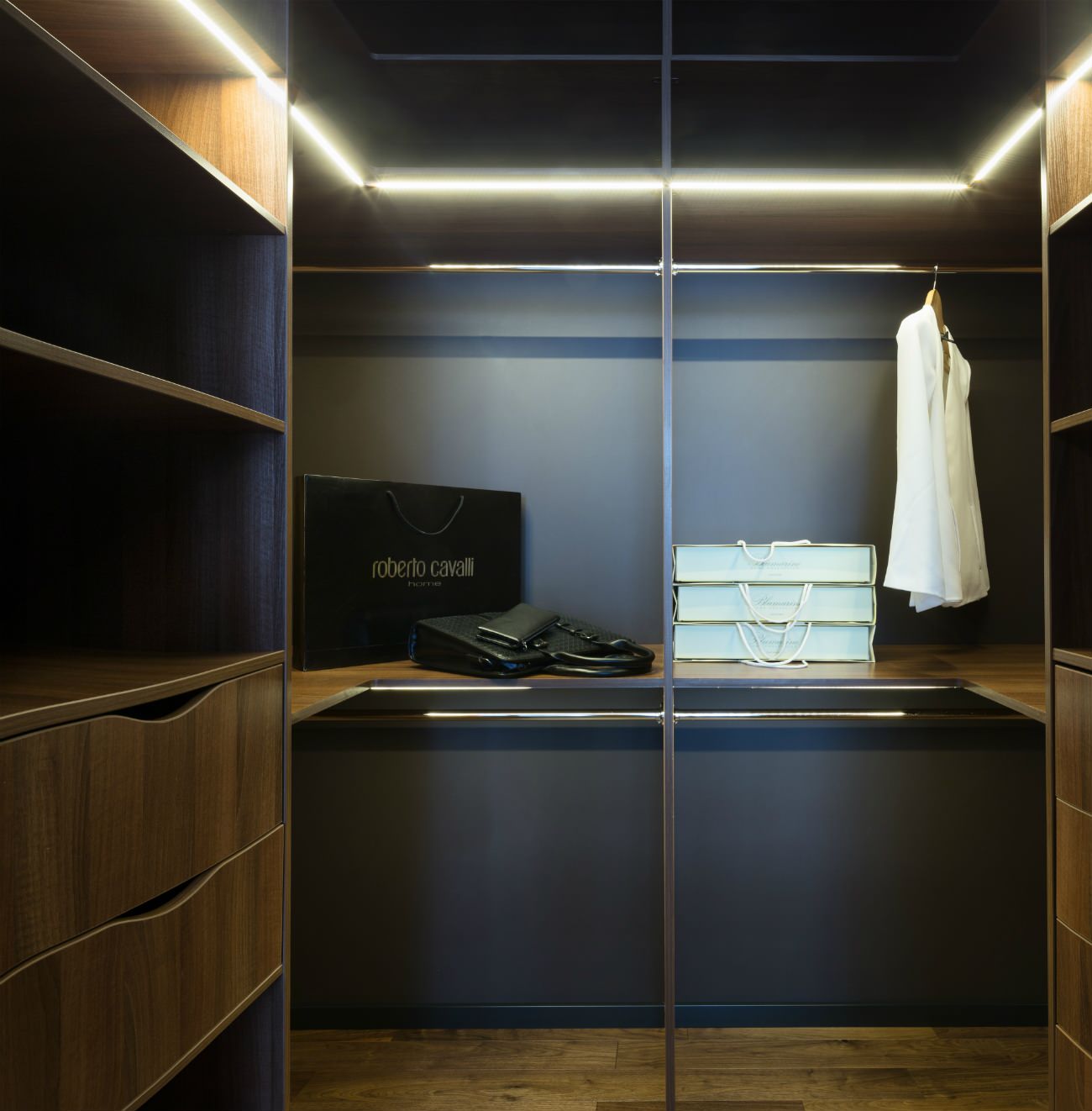 Обложка проекта: Гардеробная