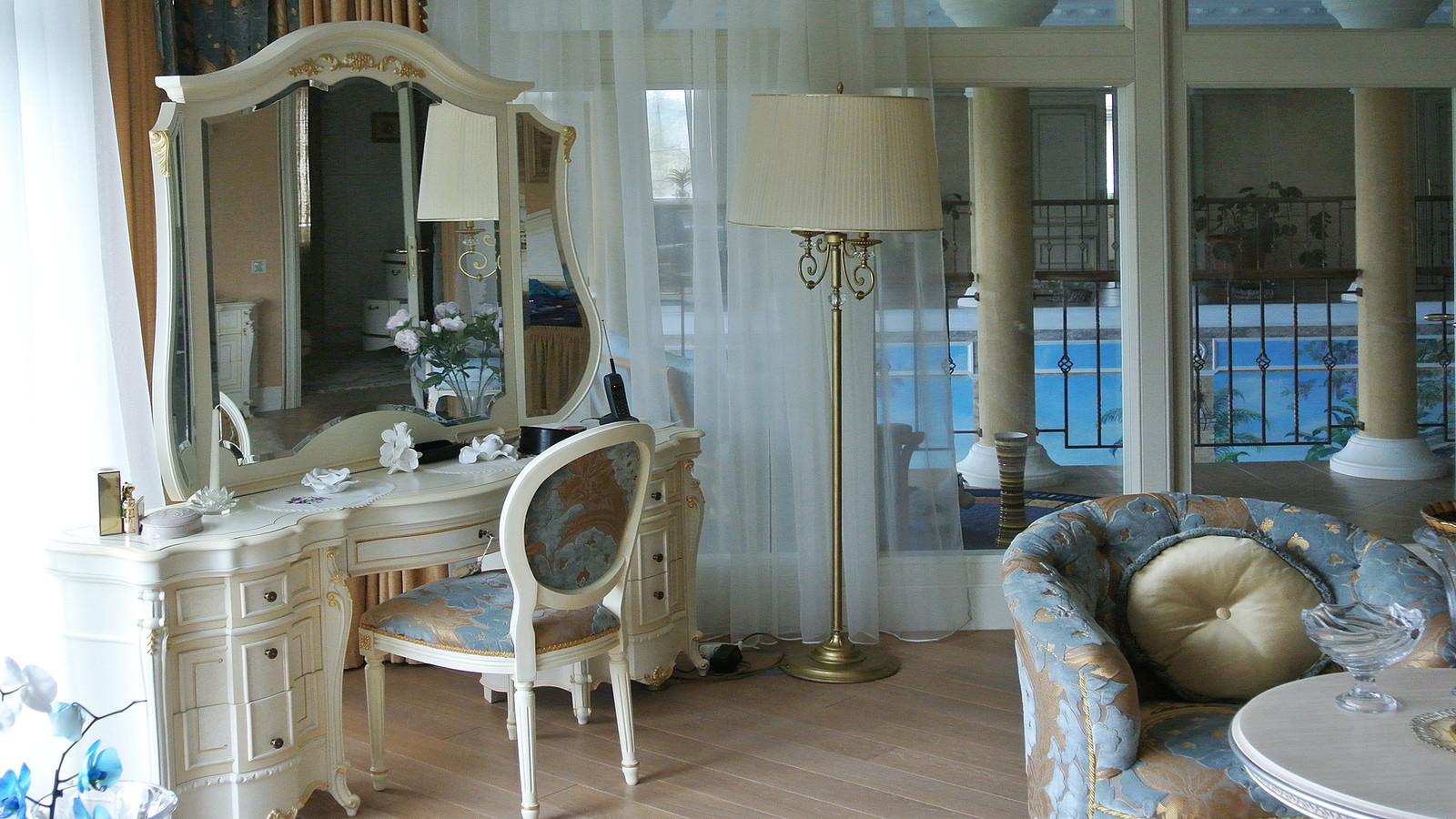 Дизайн загородного дома (850 м2) в классическом стиле