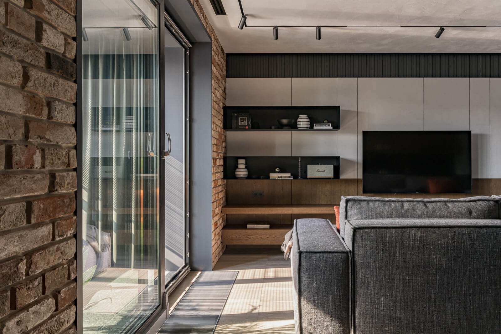 Квартира Байкера | Реализованный интерьер квартиры в стиле лофт