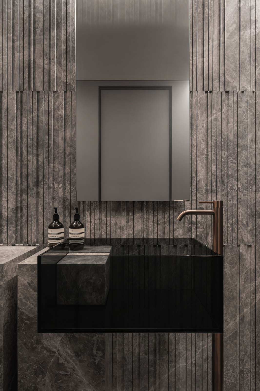 Triumph: eclectic style of stones & metals